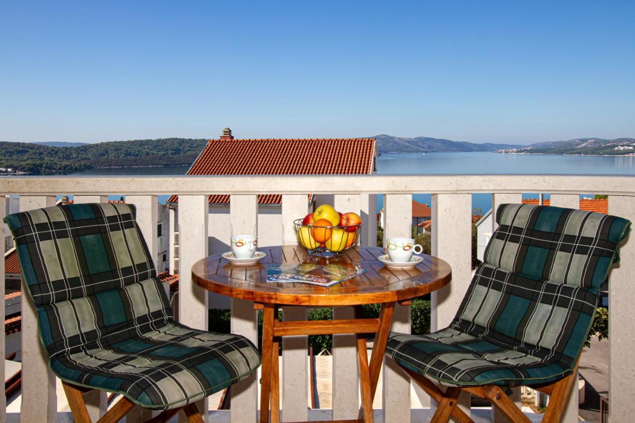 Villa Bianca Trogir Buitenkant foto