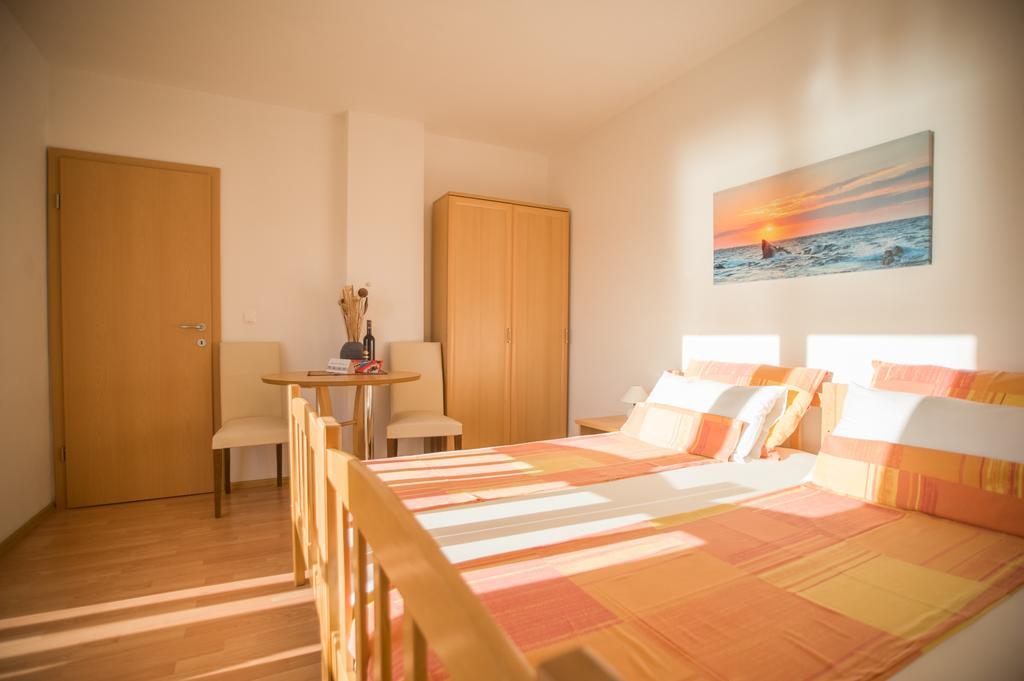 Villa Bianca Trogir Buitenkant foto